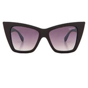 Brand 🆕 Quay x Shay Mitchell Vesper Sunglasses in Matte Black